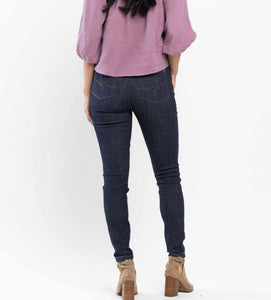 Judy Blue dark wash skinny jeans